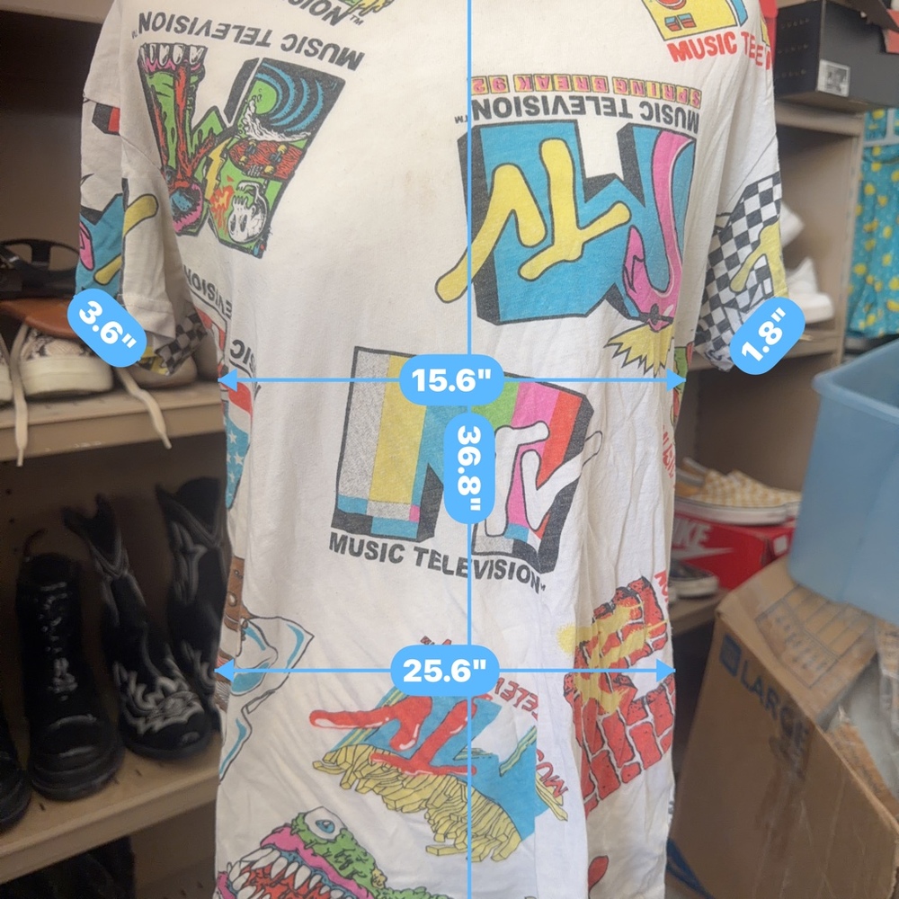 MTV Music Television Retro All Over Print Graphic T-Shirt Made in USA AOP